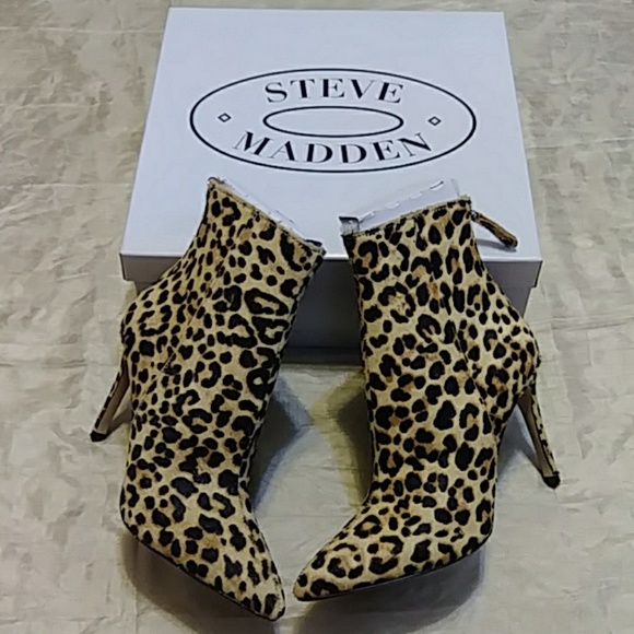 Steve Madden Carey Leopard Booties - Picture 2 of 5